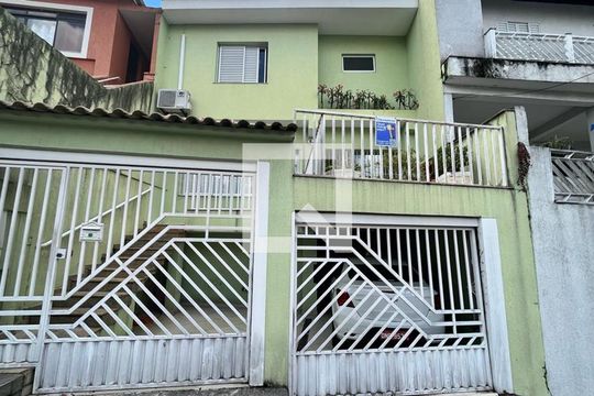 Fachada de casa para alugar com 3 quartos, 200m² em Vila Gustavo, São Paulo