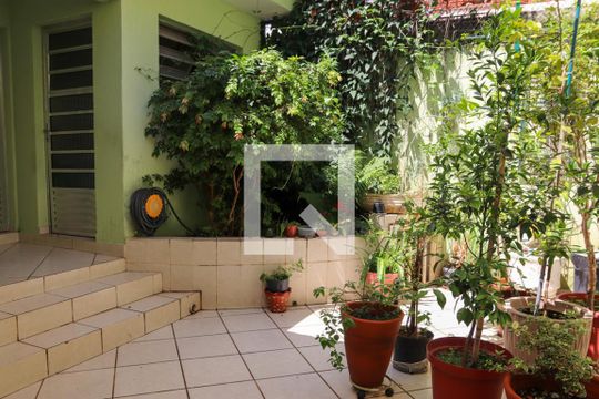 Área de Serviço de casa para alugar com 3 quartos, 200m² em Vila Gustavo, São Paulo