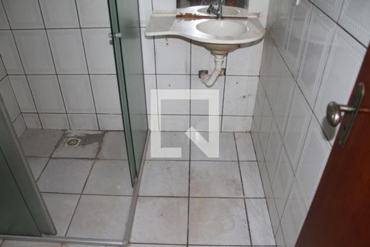 Banheiro de casa para alugar com 2 quartos, 120m² em Residencial Goiânia Viva, Goiânia