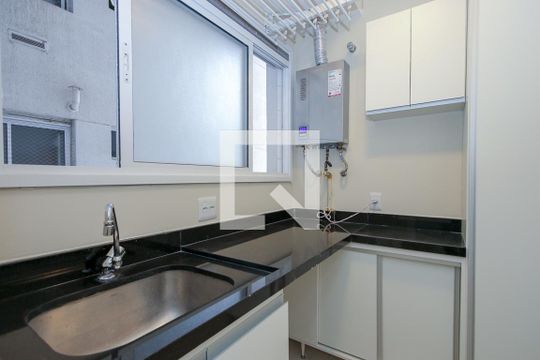 Área de Serviço de apartamento para alugar com 3 quartos, 98m² em Santo Amaro, São Paulo