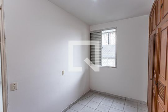 Quarto 2 de apartamento para alugar com 2 quartos, 53m² em Parque Peruche, São Paulo