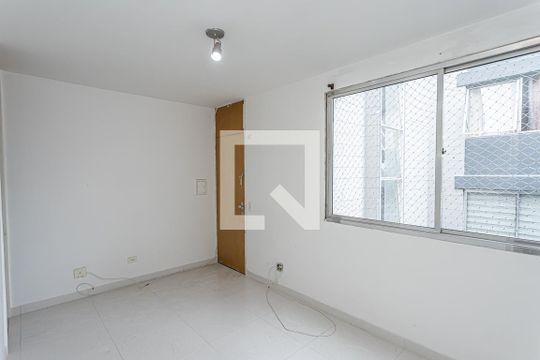 Sala de apartamento para alugar com 2 quartos, 53m² em Parque Peruche, São Paulo