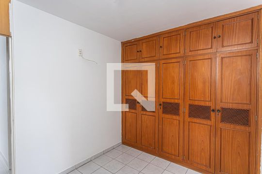 Quarto 1 de apartamento para alugar com 2 quartos, 53m² em Parque Peruche, São Paulo