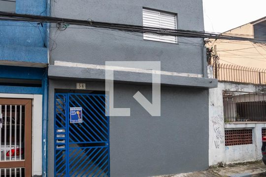 Fachada de apartamento para alugar com 1 quarto, 40m² em Vila Fatima, São Paulo