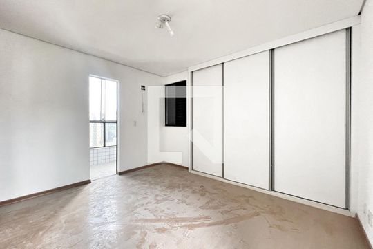 Quarto 3 de apartamento à venda com 4 quartos, 204m² em Buritis, Belo Horizonte