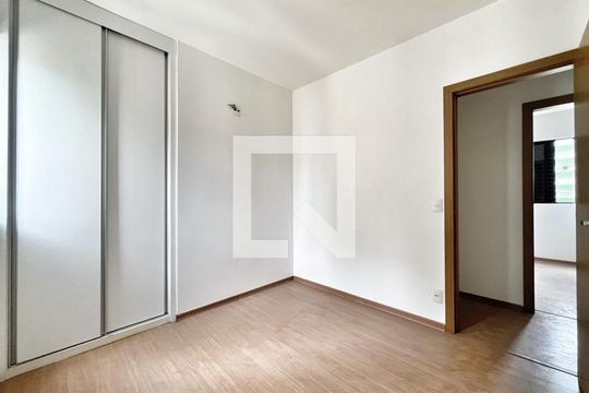 Quarto 1 de apartamento à venda com 4 quartos, 204m² em Buritis, Belo Horizonte