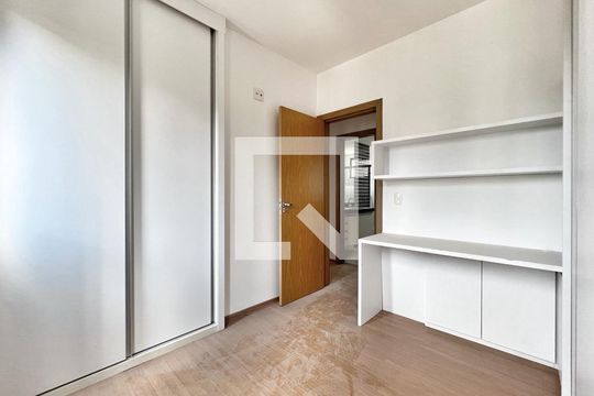 Quarto 1 de apartamento à venda com 4 quartos, 204m² em Buritis, Belo Horizonte