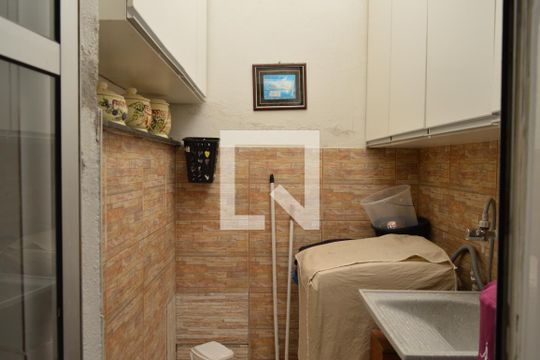 Área de Serviço de casa à venda com 2 quartos, 89m² em Xangri-la, Contagem
