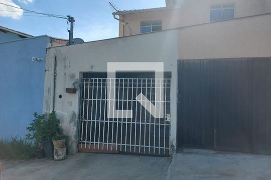 Fachada de casa à venda com 2 quartos, 89m² em Xangri-la, Contagem