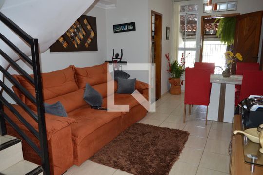 Casa à venda com 2 quartos, 89m² em Xangri-la, Contagem