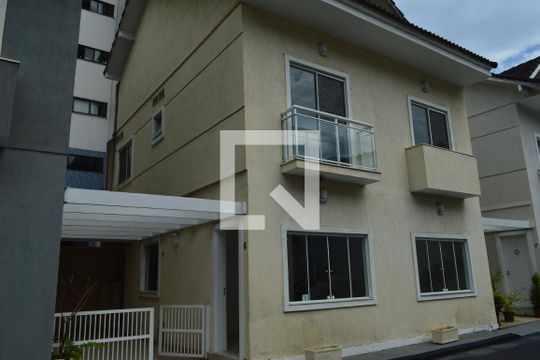 Fachada da casa de casa à venda com 3 quartos, 131m² em Freguesia de Jacarepaguá, Rio de Janeiro
