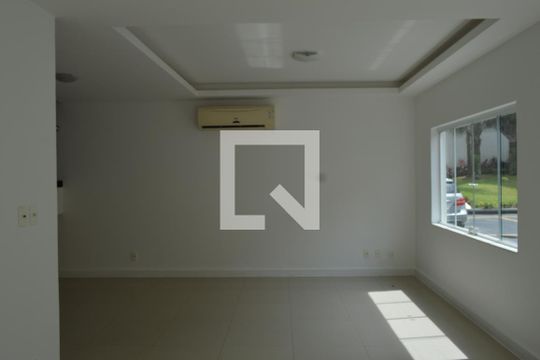 Casa à venda com 3 quartos, 131m² em Freguesia de Jacarepaguá, Rio de Janeiro
