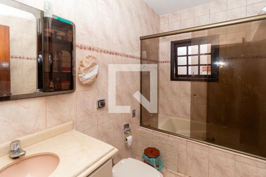 Banheiro da Suíte 1 de casa para alugar com 5 quartos, 270m² em Vila Aricanduva, São Paulo