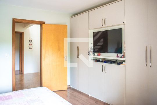 Suite 1 de casa à venda com 3 quartos, 174m² em Ipanema, Porto Alegre