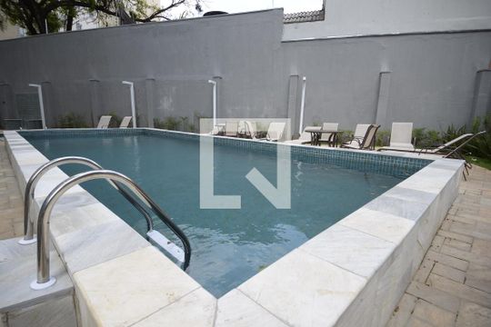Piscina de apartamento à venda com 1 quarto, 36m² em Liberdade, São Paulo