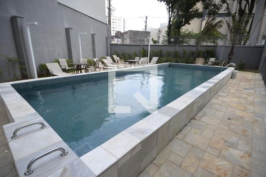 Piscina de apartamento à venda com 1 quarto, 36m² em Liberdade, São Paulo