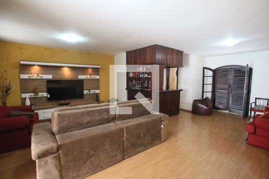 Sala de casa para alugar com 4 quartos, 429m² em Pechincha, Rio de Janeiro