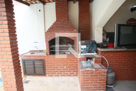 Churrasqueira de casa para alugar com 4 quartos, 429m² em Pechincha, Rio de Janeiro