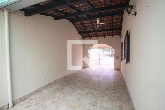 Garagem de casa para alugar com 4 quartos, 429m² em Pechincha, Rio de Janeiro