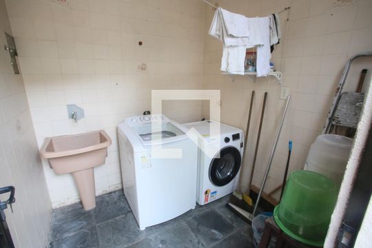 Área de Serviço de casa para alugar com 4 quartos, 429m² em Pechincha, Rio de Janeiro