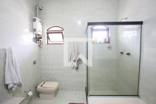 Banheiro da Suíte 1 de casa para alugar com 4 quartos, 429m² em Pechincha, Rio de Janeiro