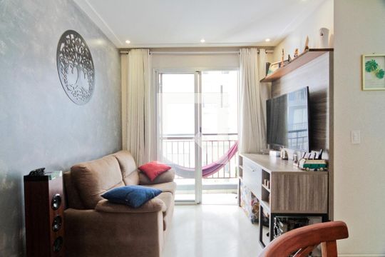 Sala de apartamento para alugar com 2 quartos, 50m² em Vila Palmeiras, São Paulo