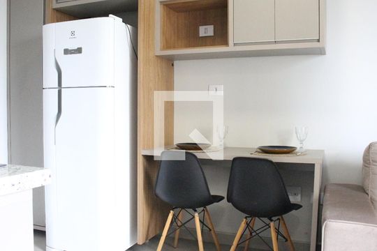 Cozinha de kitnet/studio para alugar com 1 quarto, 26m² em Santana, São Paulo