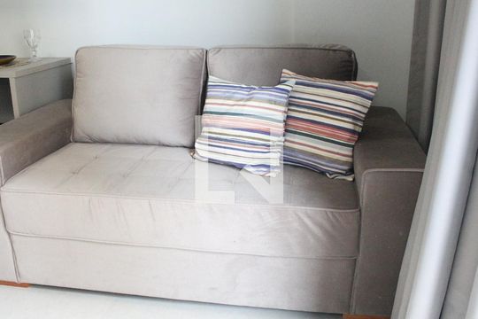 Sala de kitnet/studio para alugar com 1 quarto, 26m² em Santana, São Paulo