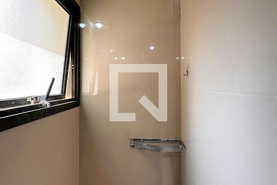 Detalhe Banheiro Social de apartamento para alugar com 3 quartos, 77m² em Brooklin Paulista, São Paulo