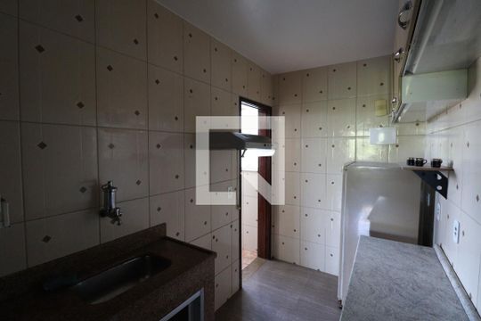 Cozinha de apartamento para alugar com 2 quartos, 80m² em Rocha, São Gonçalo
