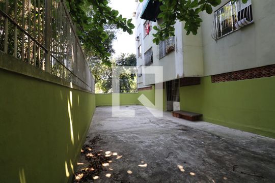 Área comum de apartamento para alugar com 2 quartos, 80m² em Rocha, São Gonçalo