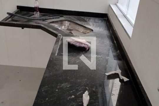 Casa à venda com 3 quartos, 70m² em Vila Guilhermina, São Paulo