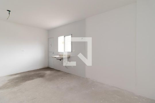Sala de Estar de apartamento à venda com 2 quartos, 60m² em Vila Mazzei, São Paulo