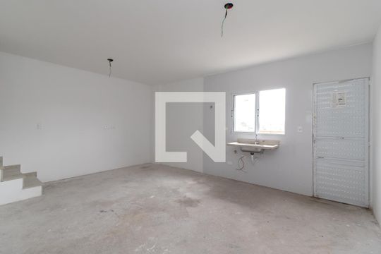 Apartamento à venda com 2 quartos, 60m² em Vila Mazzei, São Paulo