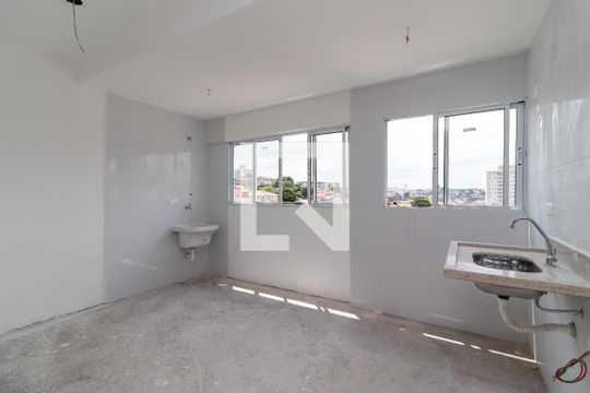 Cozinha de apartamento à venda com 2 quartos, 39m² em Vila Mazzei, São Paulo