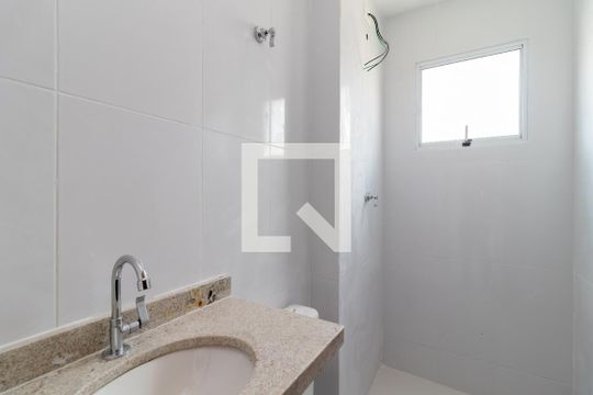 Banheiro de apartamento à venda com 2 quartos, 39m² em Vila Mazzei, São Paulo