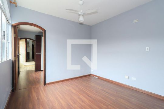 Sala 2 de casa à venda com 4 quartos, 190m² em Cambuci, São Paulo