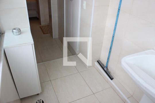 Área de Serviço de apartamento para alugar com 3 quartos, 200m² em Boa Vista, São Vicente