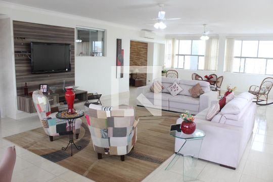 Sala 1 de apartamento para alugar com 3 quartos, 200m² em Boa Vista, São Vicente