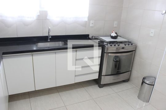 Cozinha de apartamento para alugar com 3 quartos, 200m² em Boa Vista, São Vicente