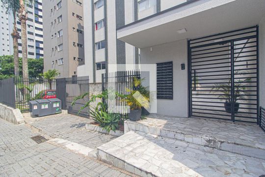 Fachada de apartamento para alugar com 3 quartos, 75m² em Bigorrilho, Curitiba