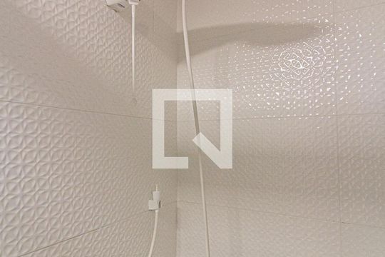 Banheiro de apartamento para alugar com 3 quartos, 75m² em Bigorrilho, Curitiba