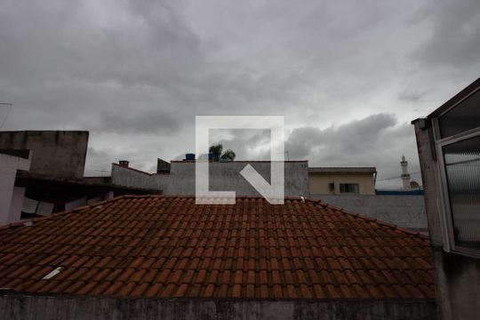 Vista de casa para alugar com 2 quartos, 100m² em Vila Rosaria, São Paulo