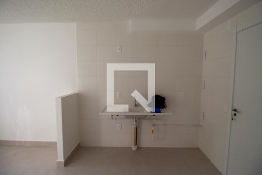 Cozinha de apartamento para alugar com 2 quartos, 32m² em Fazenda Aricanduva, São Paulo