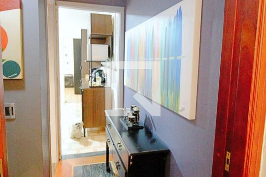 Corredor de casa à venda com 4 quartos, 200m² em Jardim Taboão, São Paulo