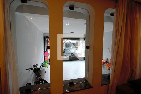 Sala de casa à venda com 4 quartos, 200m² em Jardim Taboão, São Paulo