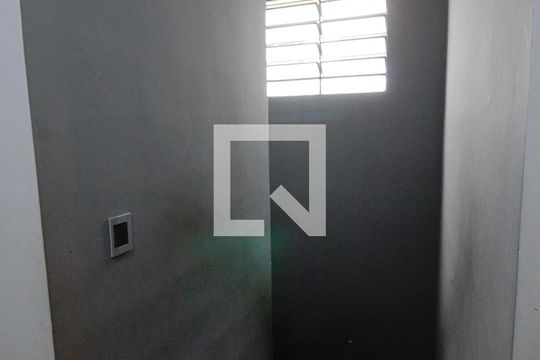 Escada de casa à venda com 4 quartos, 200m² em Jardim Taboão, São Paulo