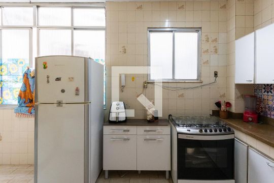 Cozinha de apartamento à venda com 2 quartos, 84m² em Vila Isabel, Rio de Janeiro