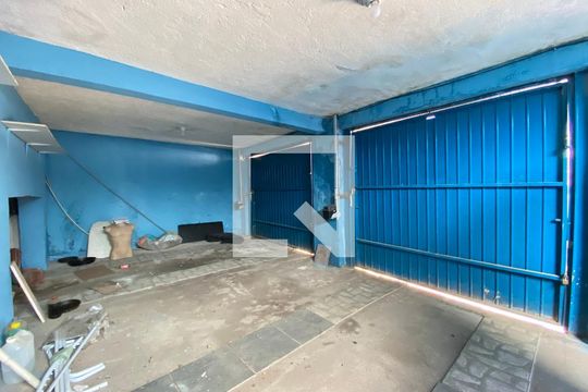 Garagem de casa à venda com 7 quartos, 240m² em Jardim Brasil (zona Norte), São Paulo