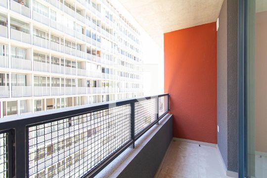Varanda de kitnet/studio para alugar com 1 quarto, 24m² em Consolação, São Paulo